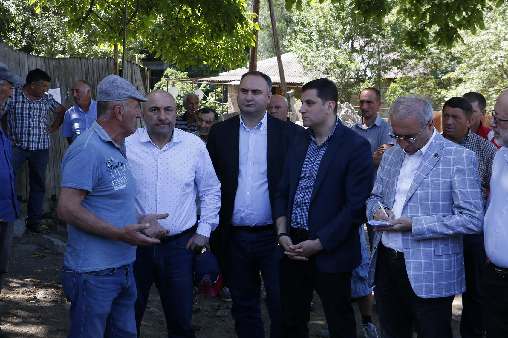 ცენტრალური და ადგილობრივი ხელისუფლების წარმომადგენლები ახალციხის მუნიციპალიტეტის მოსახლეობას შეხვდნენ